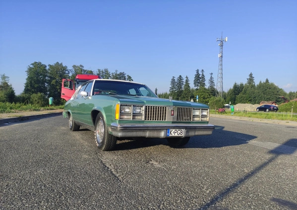 Oldsmobile Regency cena 35000 przebieg: 100000, rok produkcji 1978 z Jędrzejów małe 137